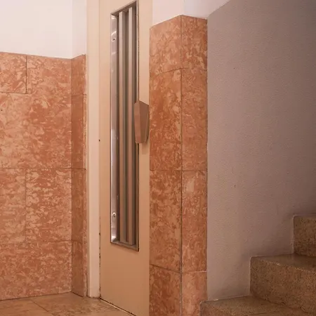 Altus 68 - River View, Floor With Elevator * Porto